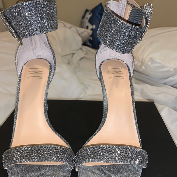 Grey Glitter Sparkle Jewel Heel - Picture 2 of 7